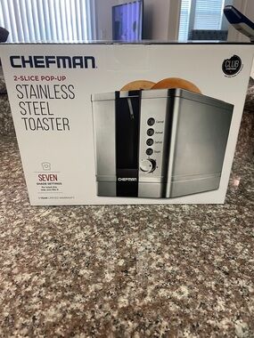 Chefman Stainless Steel 2-Slice Pop-Up Toaster in Silver